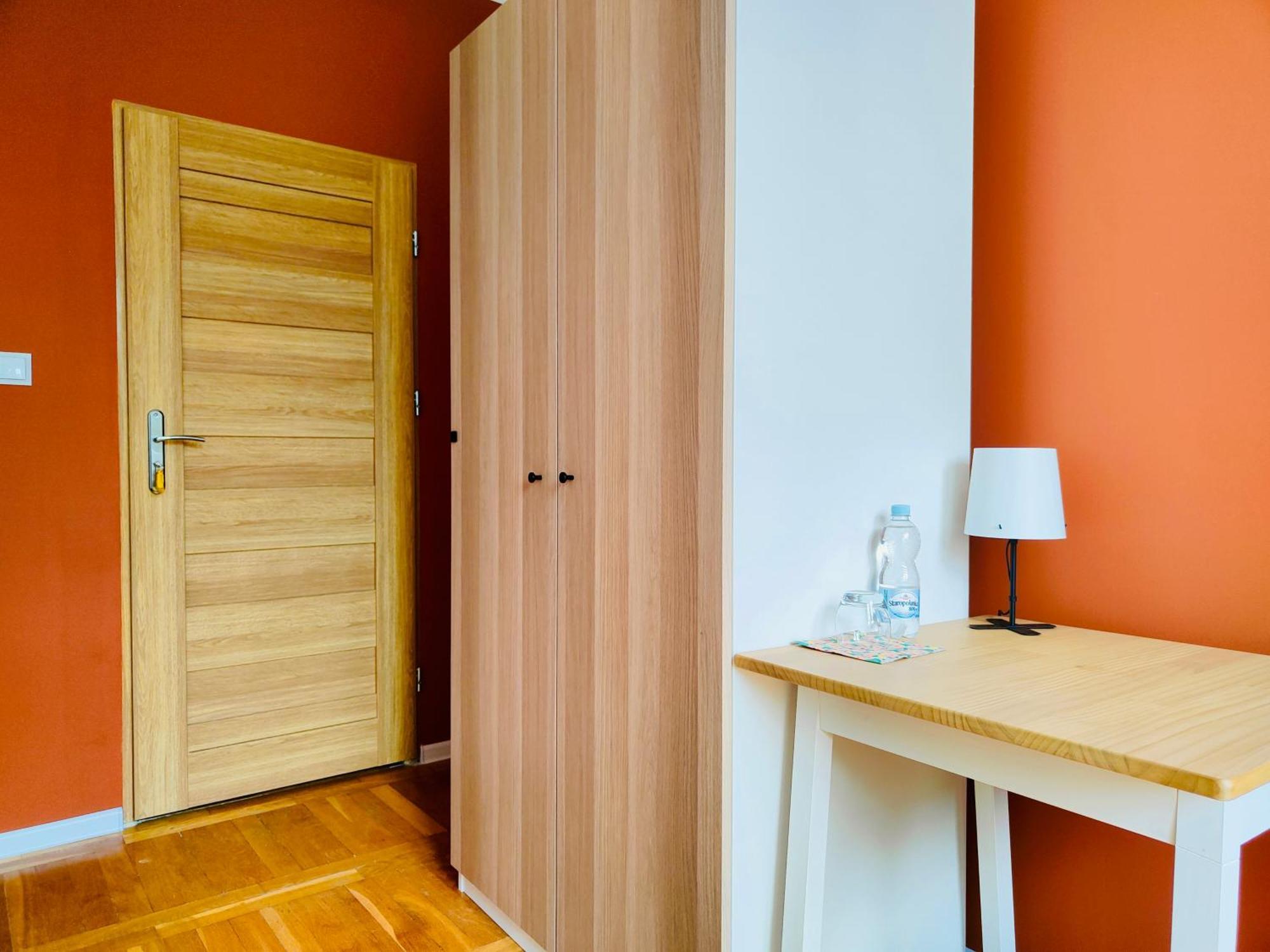 Hotel Dom Bez Scian Gubin Exterior foto